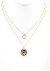 Stone disc pendant necklace  Length: 15 1/2 + 3 ext.