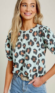 Puff Sleeve Leopard Thermal Top