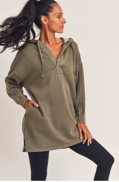 131 Longline Mineral-Washed V-Neck Pullover